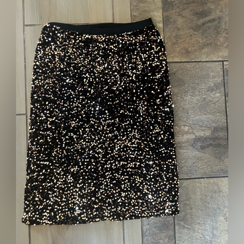 Sequence pencil skirt